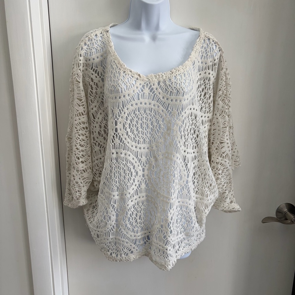 bohemian-style white crochet tunic top, beach cover up. Brand New.